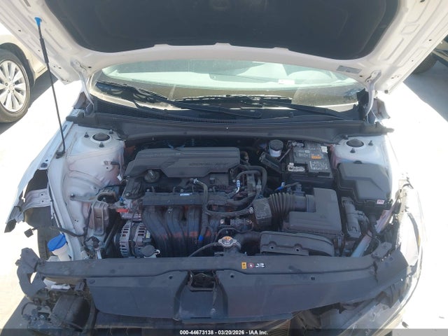 HYUNDAI ELANTRA SEL - 10