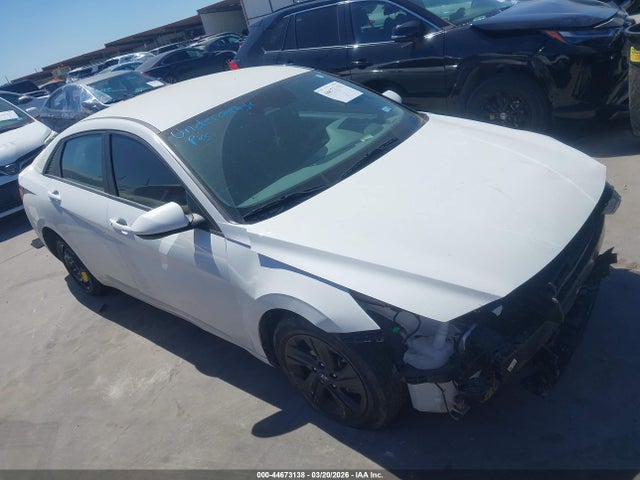 HYUNDAI ELANTRA SEL - 1