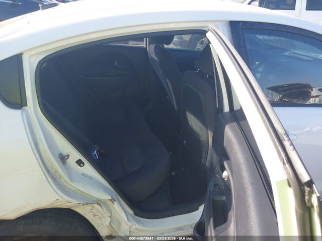 KIA RIO LX - 8