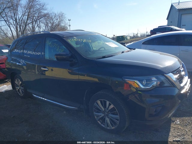 2019 NISSAN PATHFINDE SV