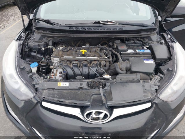 HYUNDAI ELANTRA - 10