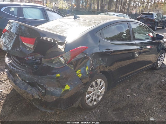 HYUNDAI ELANTRA GLS - 4