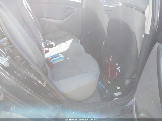 HYUNDAI ELANTRA GLS - 8