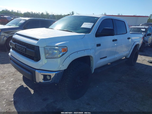 TOYOTA TUNDRA - 2