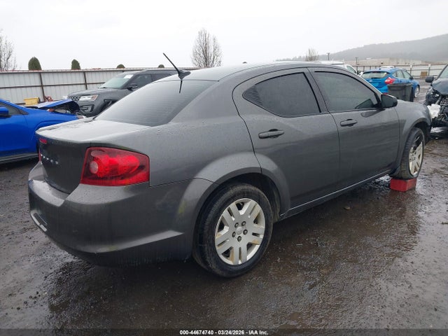 DODGE AVENGER SE - 4