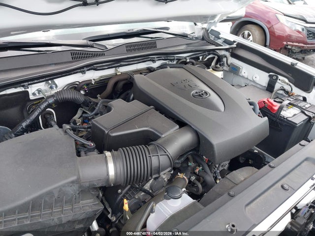 2018 TOYOTA TACOMA SR5 V6 10