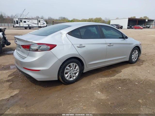 HYUNDAI ELANTRA - 4