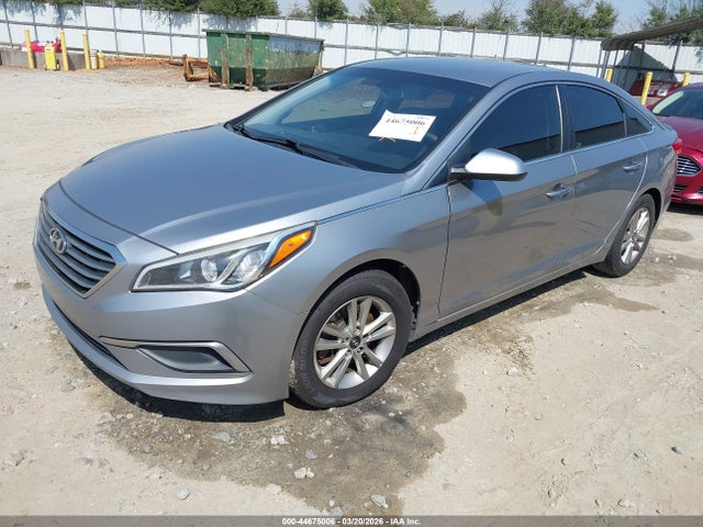 HYUNDAI SONATA SE - 2