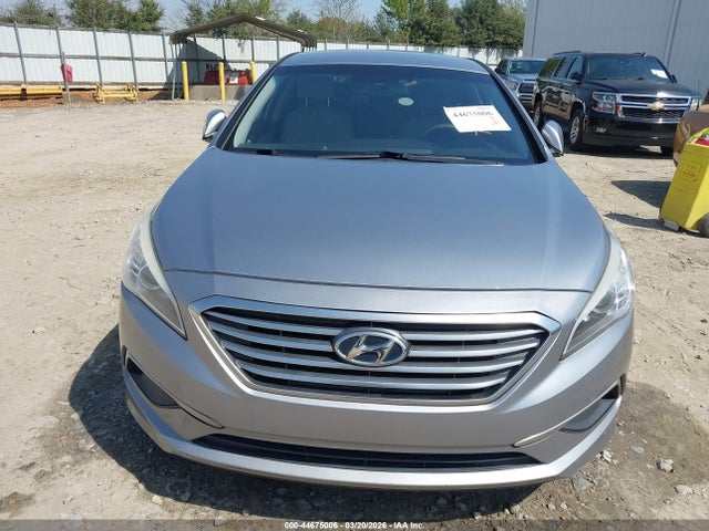 HYUNDAI SONATA SE - 6