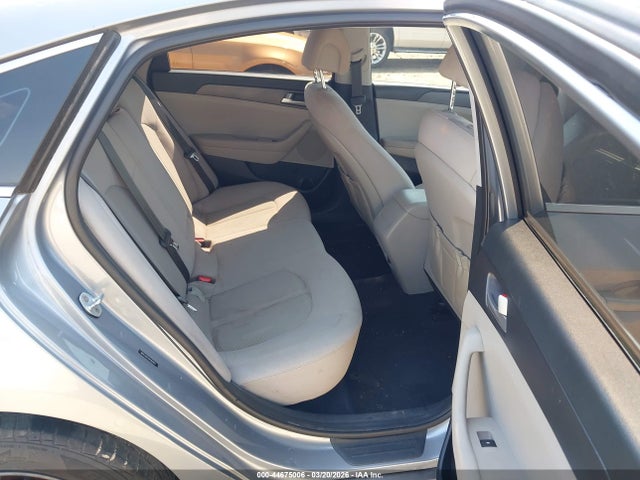 HYUNDAI SONATA SE - 8