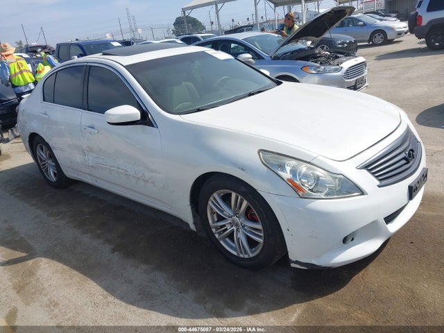 2010 INFINITI G37 JOURNEY