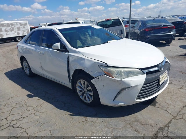 2016 TOYOTA CAMRY LE