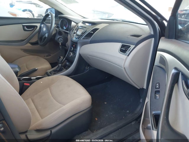 HYUNDAI ELANTRA - 5