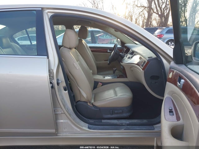 HYUNDAI GENESIS 3.8 - 5