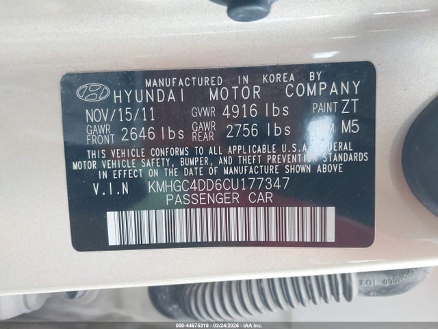 HYUNDAI GENESIS 3.8 - 9