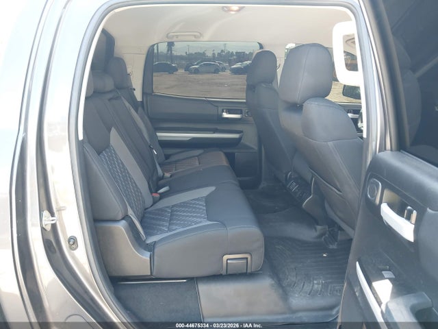 TOYOTA TUNDRA - 8