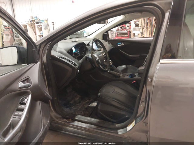 FORD FOCUS TITANIUM - 5