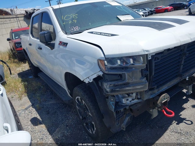 CHEVROLET SILVERADO 1500 4WD STANDARD BED LT TRAIL BOSS - 1