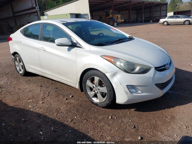 HYUNDAI ELANTRA GLS - 1