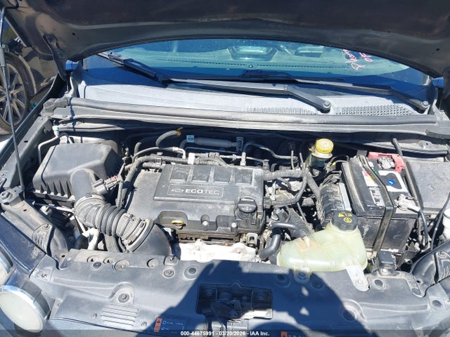 CHEVROLET SONIC RS AUTO - 10