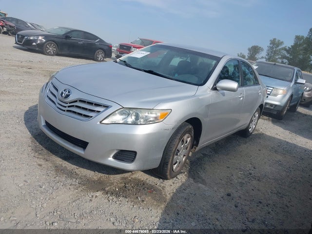 TOYOTA CAMRY - 2