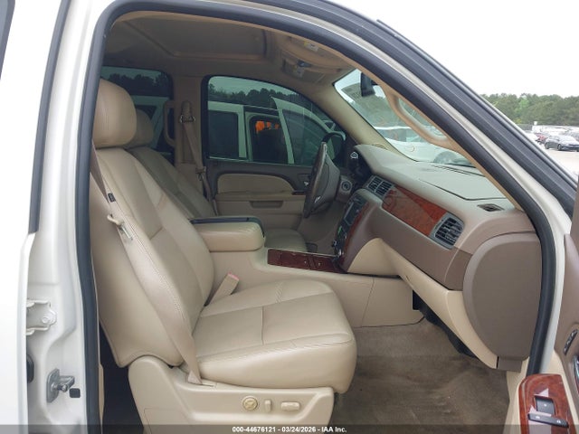 CHEVROLET AVALANCHE 1500 LTZ - 5