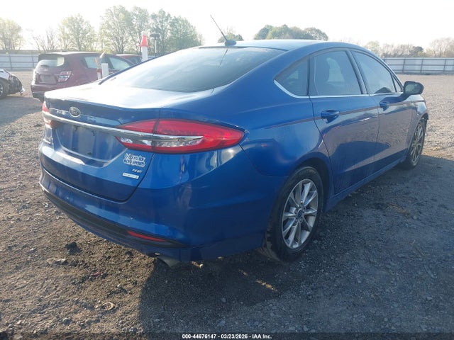 FORD FUSION SE - 4