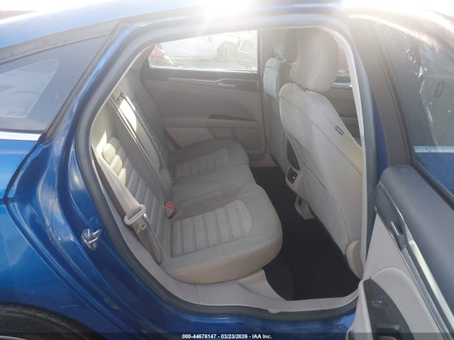 FORD FUSION SE - 8