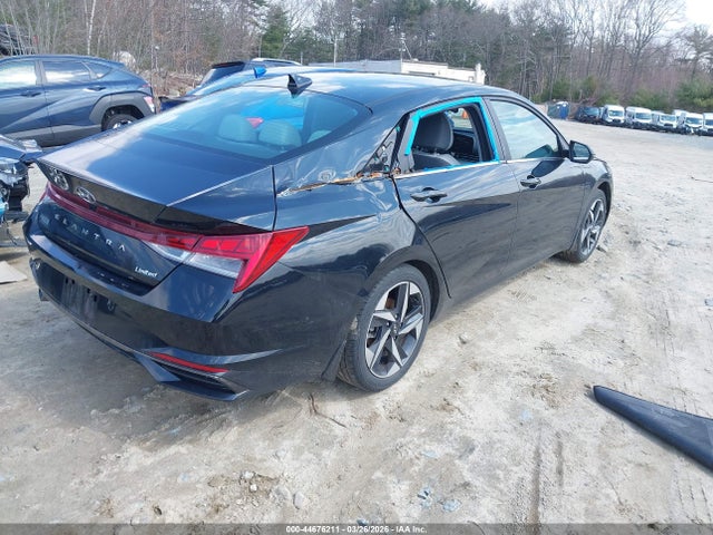 صورة 4 لـ 2023 Hyundai ELANTRA LIMITED