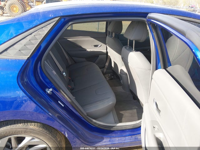 HYUNDAI ELANTRA SEL - 8