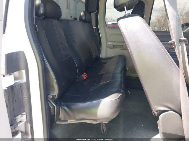 CHEVROLET SILVERADO - 8