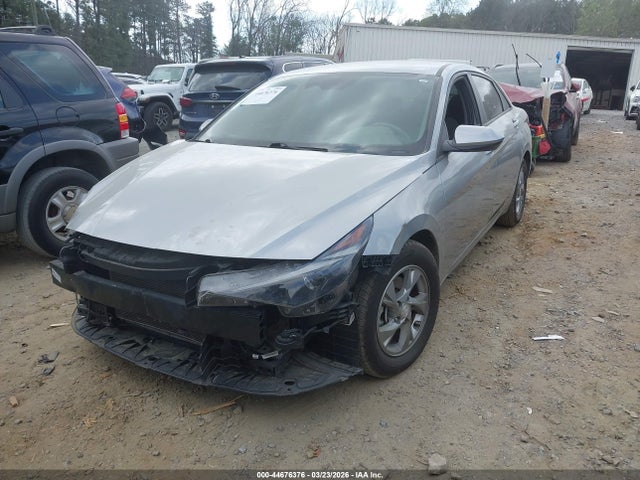 HYUNDAI ELANTRA SE - 2