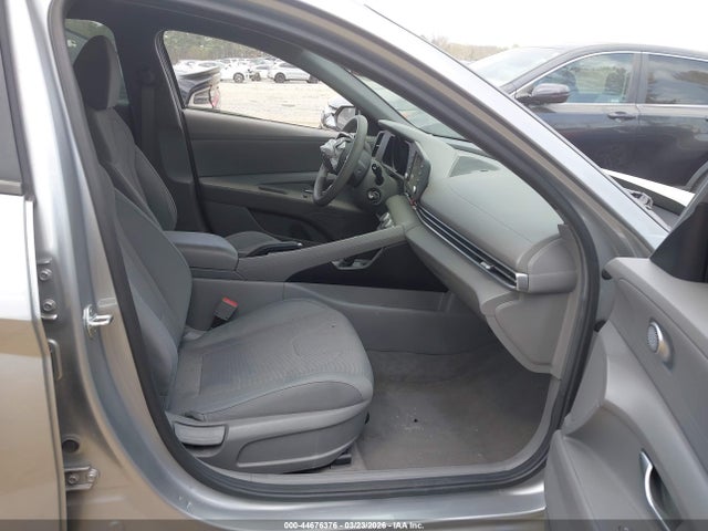 HYUNDAI ELANTRA SE - 5