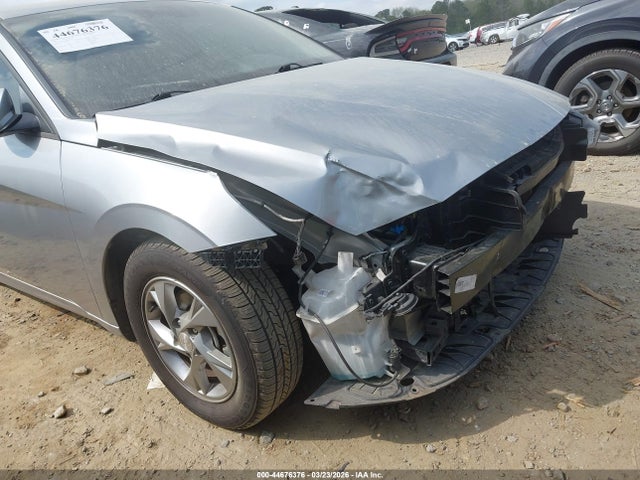 HYUNDAI ELANTRA SE - 6