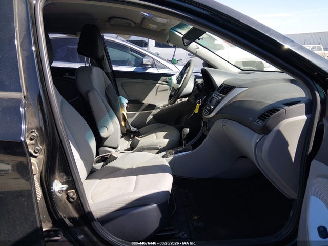 HYUNDAI ACCENT GS - 5