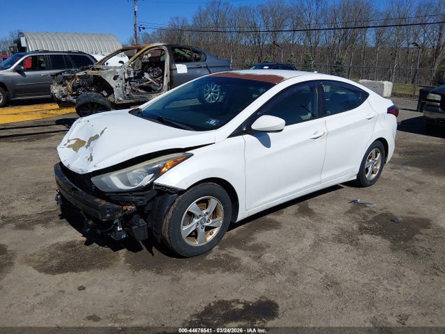 HYUNDAI ELANTRA SE - 2