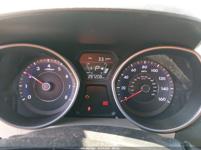 HYUNDAI ELANTRA SE - 7