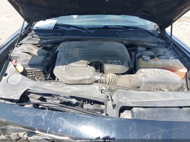 DODGE CHALLENGER SXT - 10