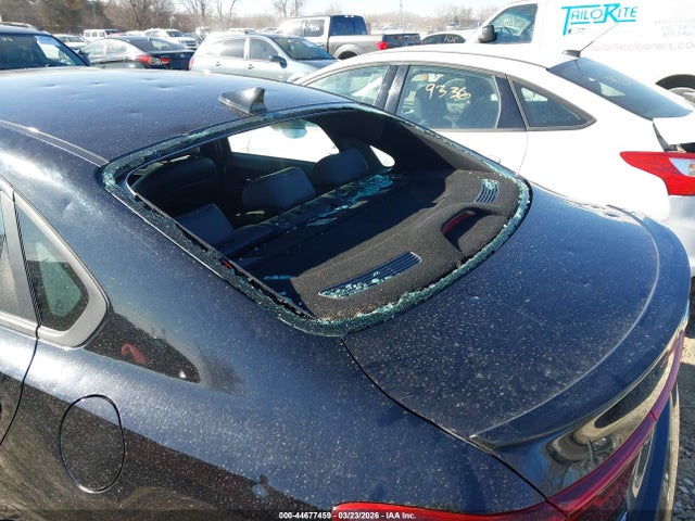 KIA FORTE GT-LINE - 6