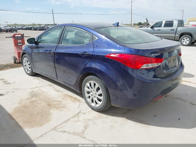 HYUNDAI ELANTRA GLS - 3