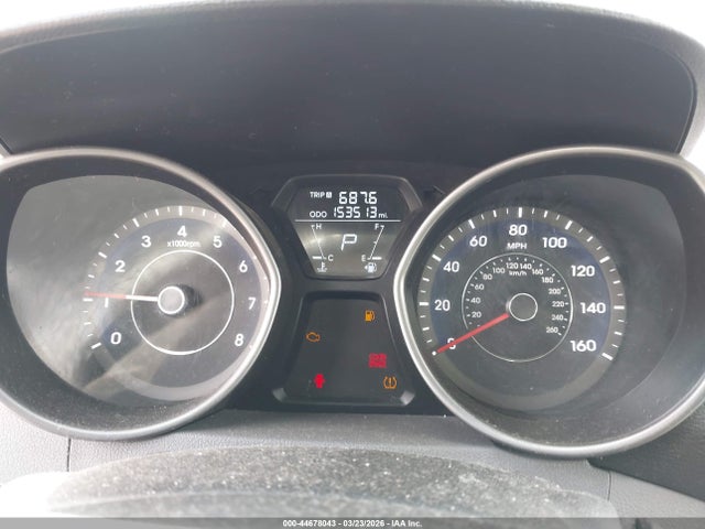 HYUNDAI ELANTRA GLS - 7