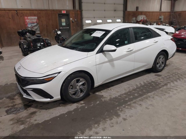 HYUNDAI ELANTRA SE - 2