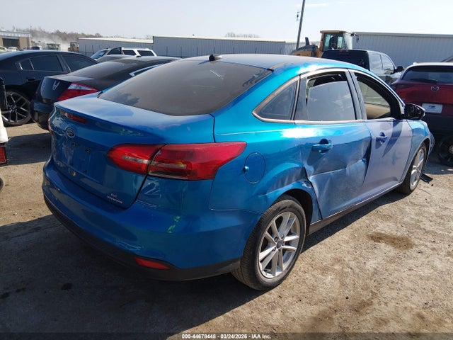 FORD FOCUS SE - 4