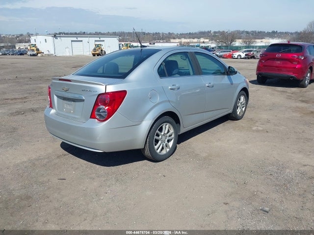 CHEVROLET SONIC LT AUTO - 4
