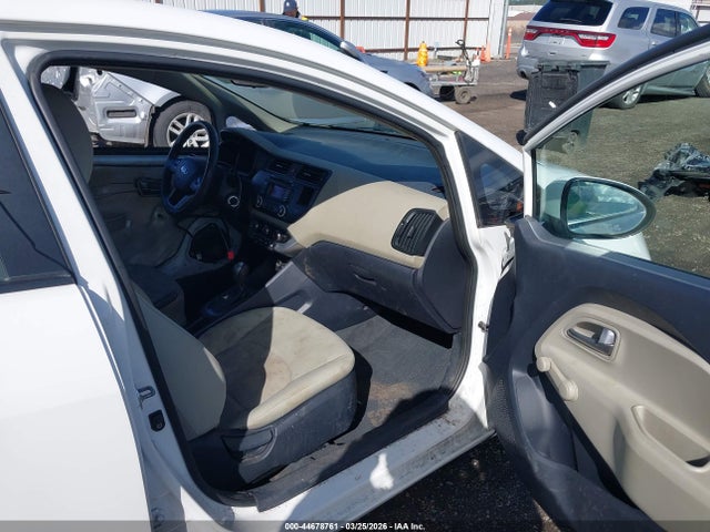 KIA RIO LX - 5