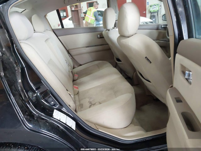 NISSAN SENTRA 2.0S - 8