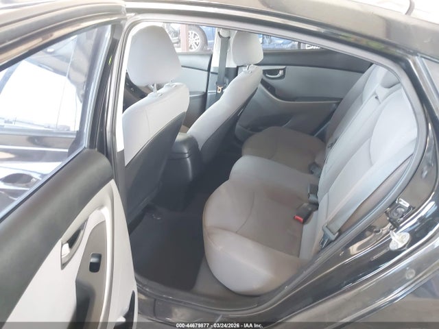 HYUNDAI ELANTRA SE - 8