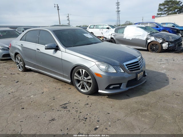 MERCEDES-BENZ E-CLASS - 1