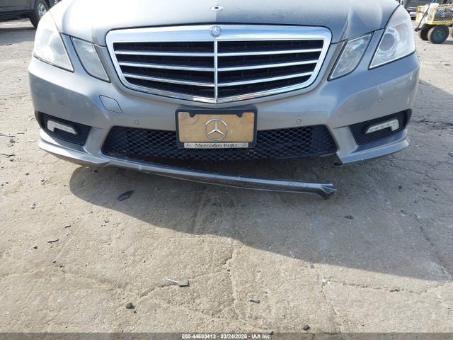 MERCEDES-BENZ E-CLASS - 6