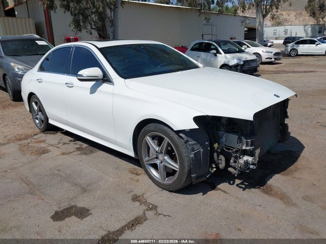 MERCEDES-BENZ E-CLASS - 1